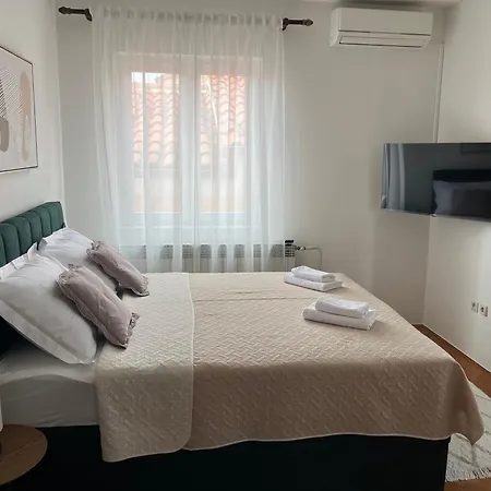 아파트 Fiorella 자다르
